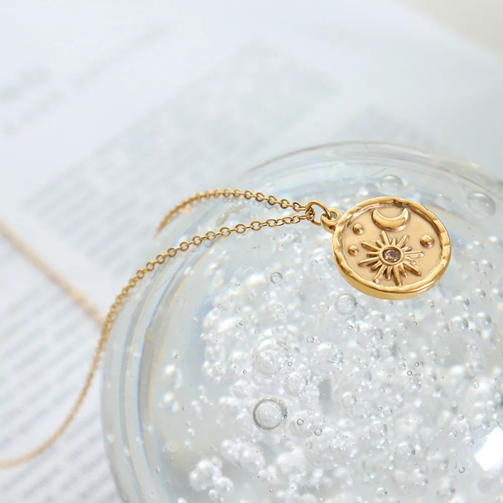 Colar Medalha Solar Dourado TRIX imagem 2 via fornecedor Trendsi