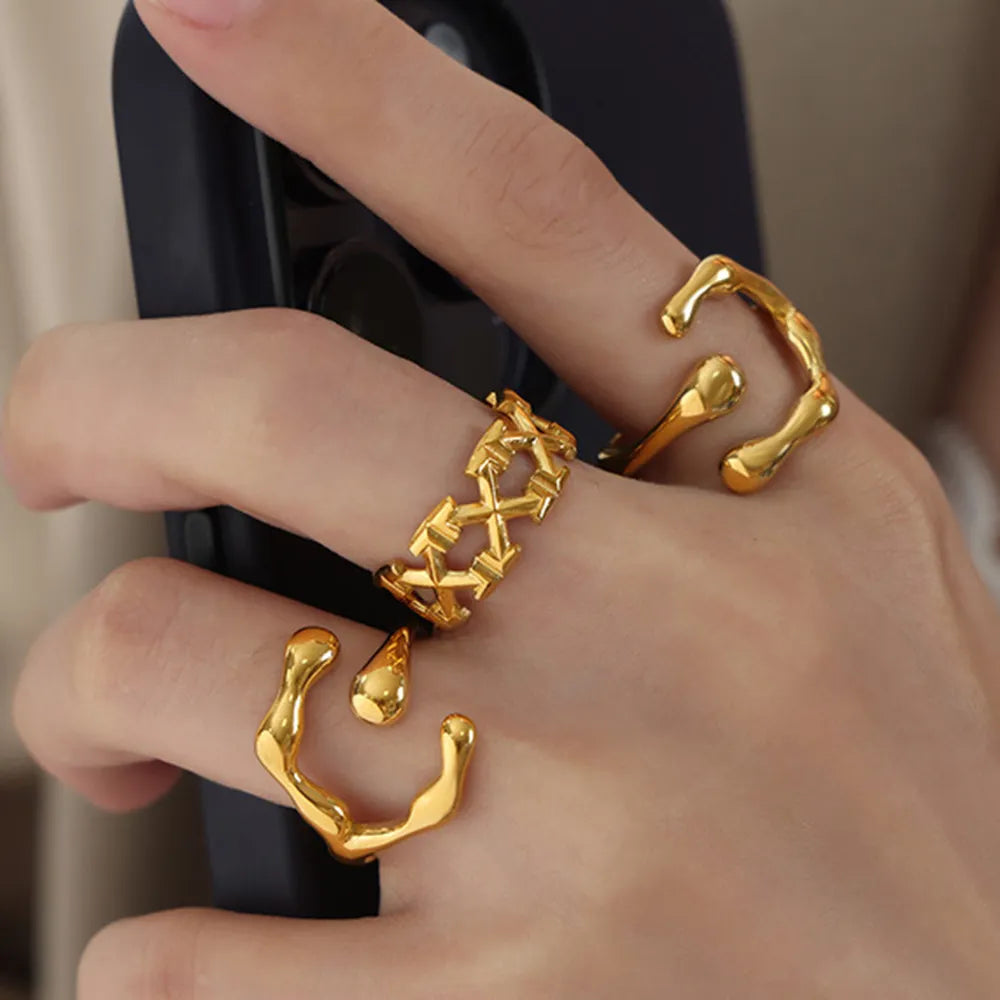 Anel Ondulado Dourado TRIX imagem 2 via fornecedor Trendsi