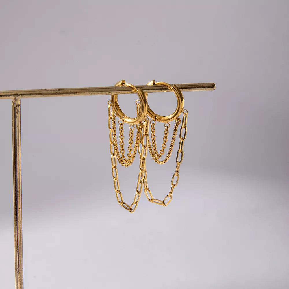 Brinco argola corrente 18K dourado TRIX angulo lateral