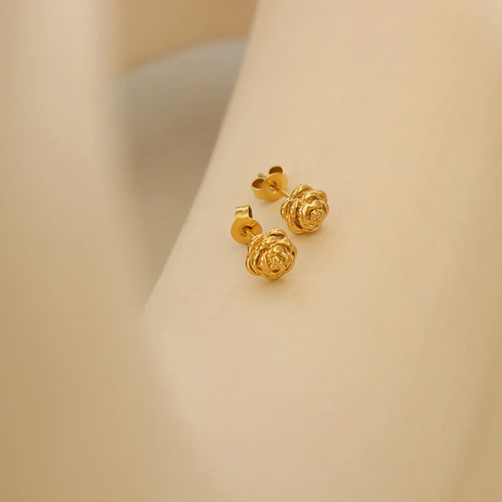 Brinco Flor Mini Dourado TRIX imagem 3 via fornecedor Trendsi