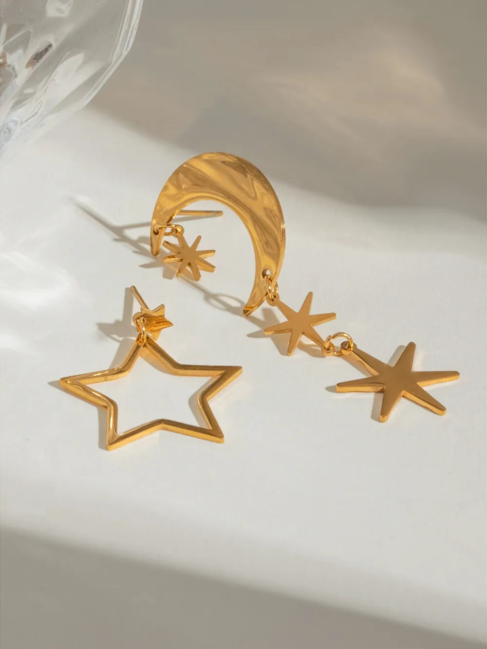 Brinco lua dourado TRIX imagem 4 via fornecedor Trendsi