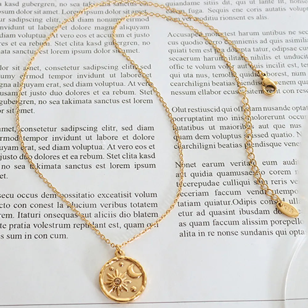 Colar Medalha Solar Dourado TRIX imagem 4 via fornecedor Trendsi